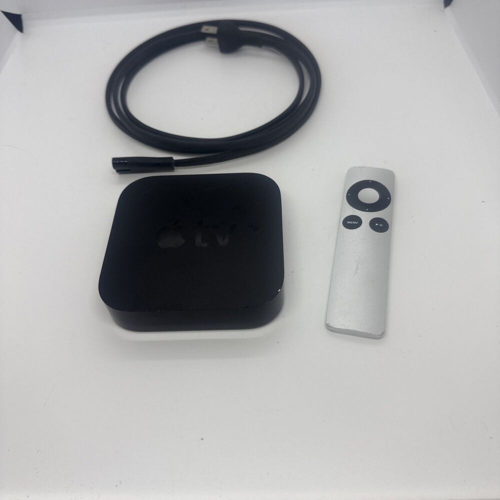 Apple TV 3rd Gen A1469 HD Media Streamer Streaming Box, Power Cord & Remote